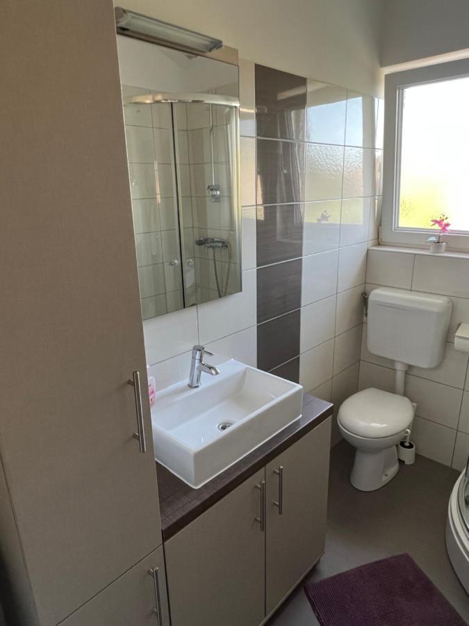 Apartmani Nina I Niko Ugljan Oda fotoğraf