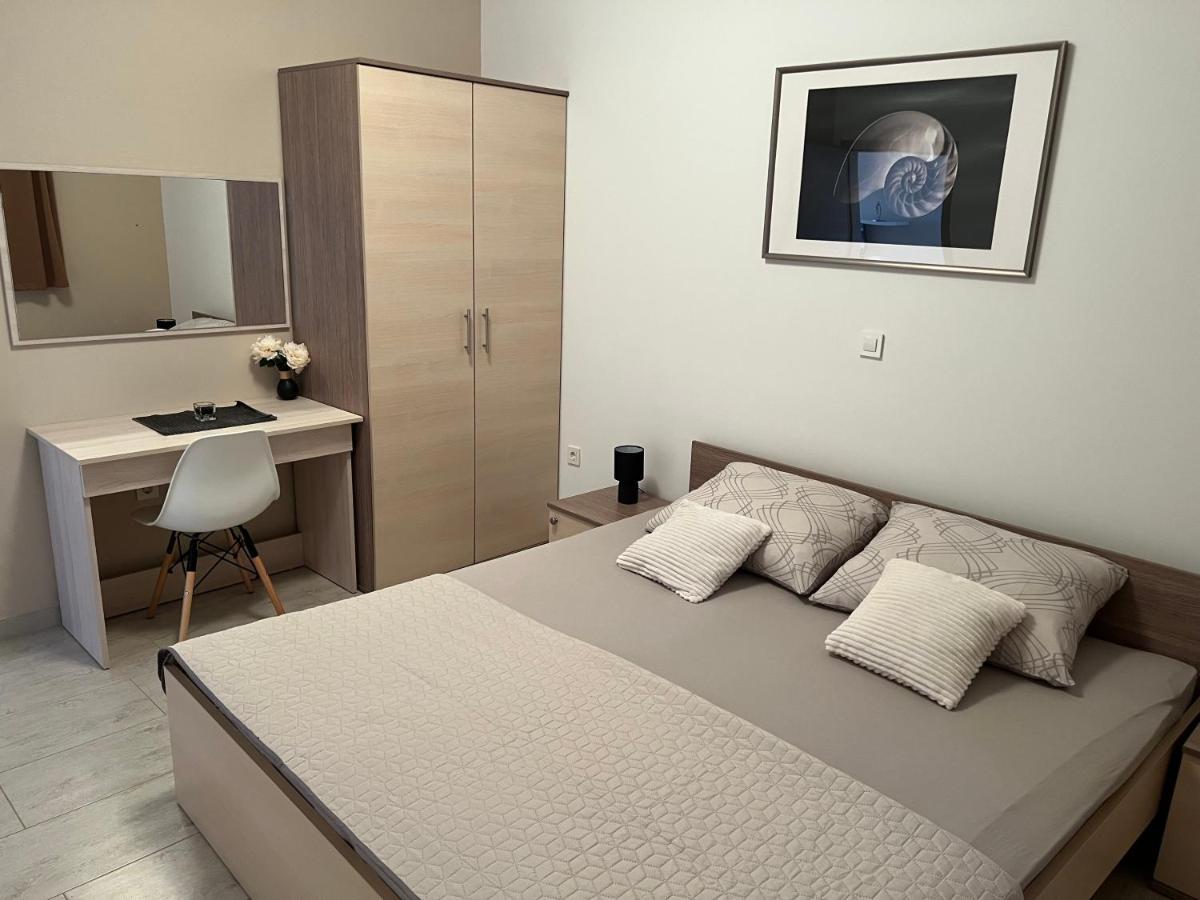 Apartmani Nina I Niko Ugljan Oda fotoğraf